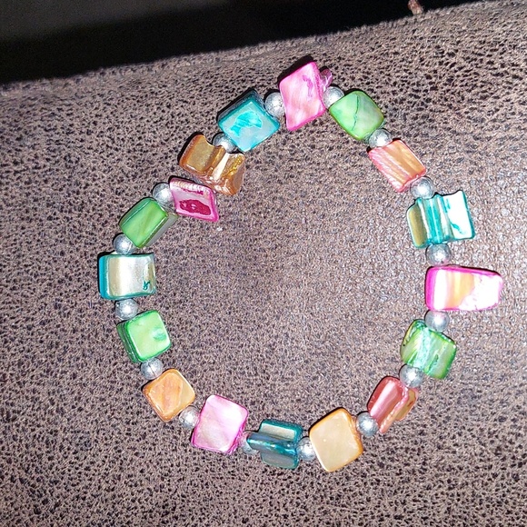 Nwot polished crystal stretch bracelet - Picture 1 of 1